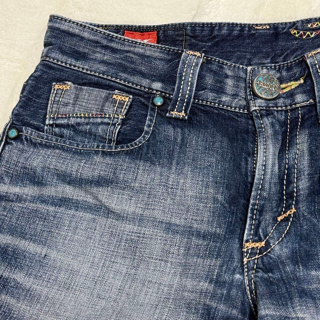 EDWIN(エドウイン)のEDWIN BLUE TRIP カラフル刺繍 デザインデニムパンツ BTL533 メンズのパンツ(デニム/ジーンズ)の商品写真