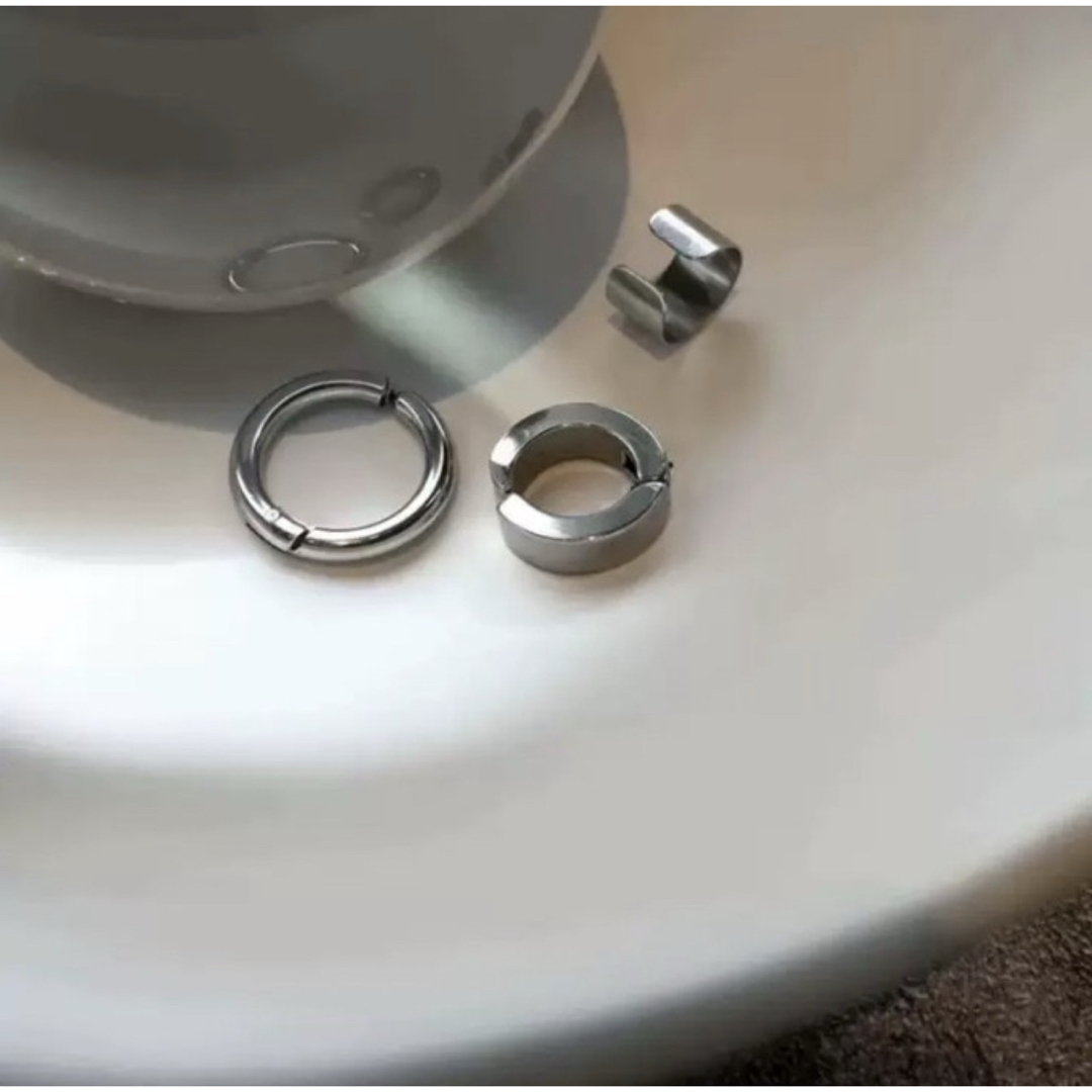 ピアス メンズ イヤーカフ ユニセックス 韓国 レディース シンプル シルバー メンズのアクセサリー(ピアス(片耳用))の商品写真