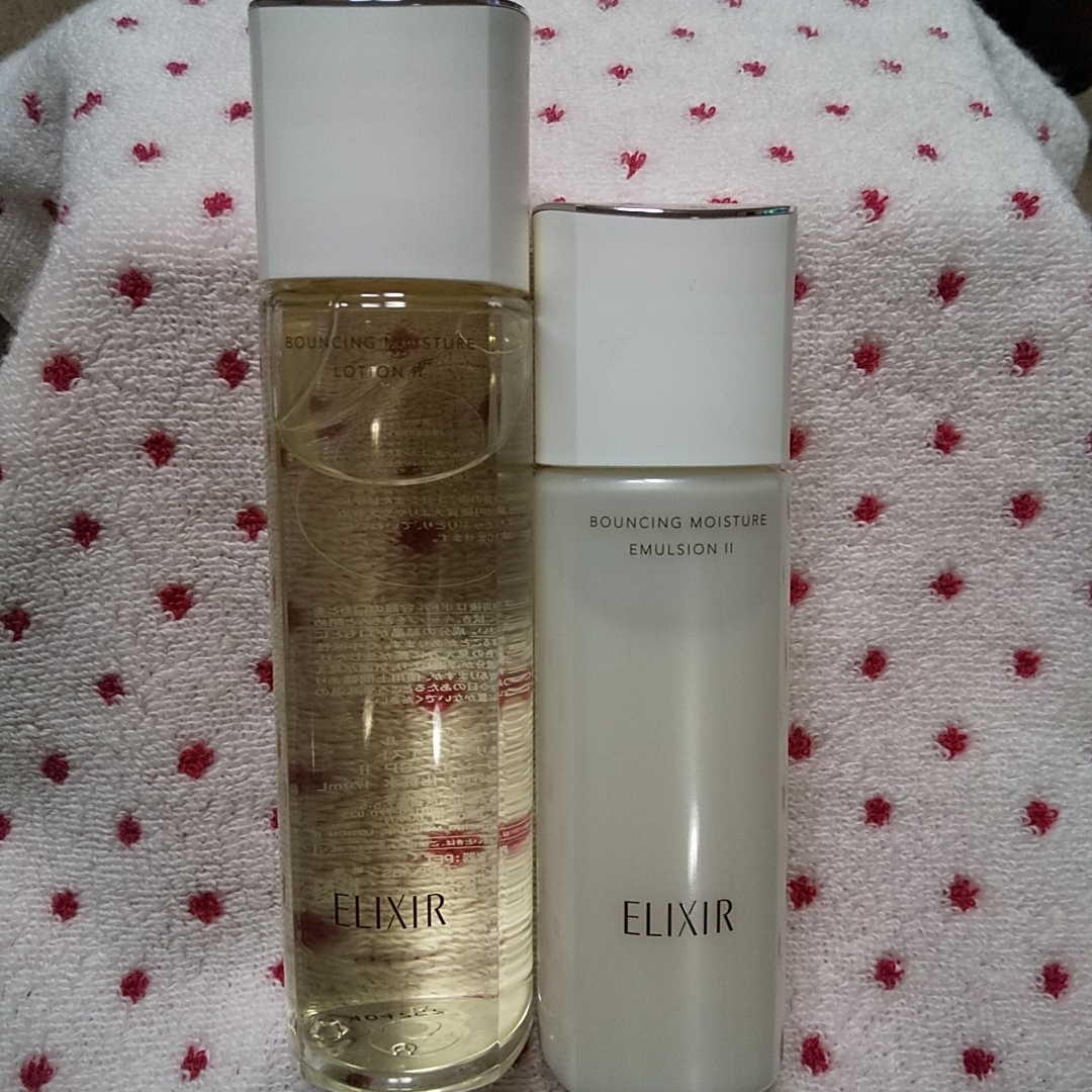 ELIXIR(エリクシール)のエリクシール リフトモイストローションSP リフトモイストエマルジョンしっとり コスメ/美容のスキンケア/基礎化粧品(化粧水/ローション)の商品写真