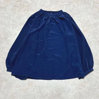 エムケーミッシェルクラン(MK MICHEL KLEIN)のMKミッシェルクラン ノーカラー長袖ブラウス 38 ネイビー 光沢(シャツ/ブラウス(長袖/七分))