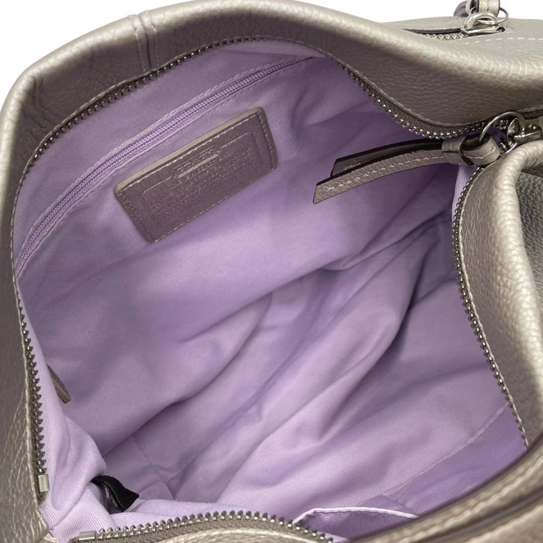 COACH(コーチ)のタグ付 COACH/コーチ F15064 レザー ショルダーバッグ シルバー レディースのバッグ(ショルダーバッグ)の商品写真