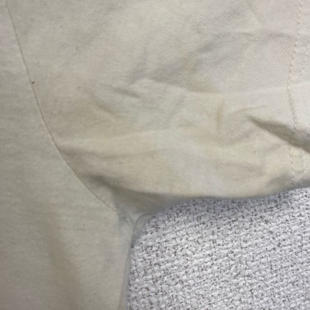 Disney(ディズニー)の古着 used　Disney　ディズニー　半袖ビッグデザインプリントTシャツ　ミッキーマウス　Mickey　白　Sサイズ メンズのトップス(Tシャツ/カットソー(半袖/袖なし))の商品写真