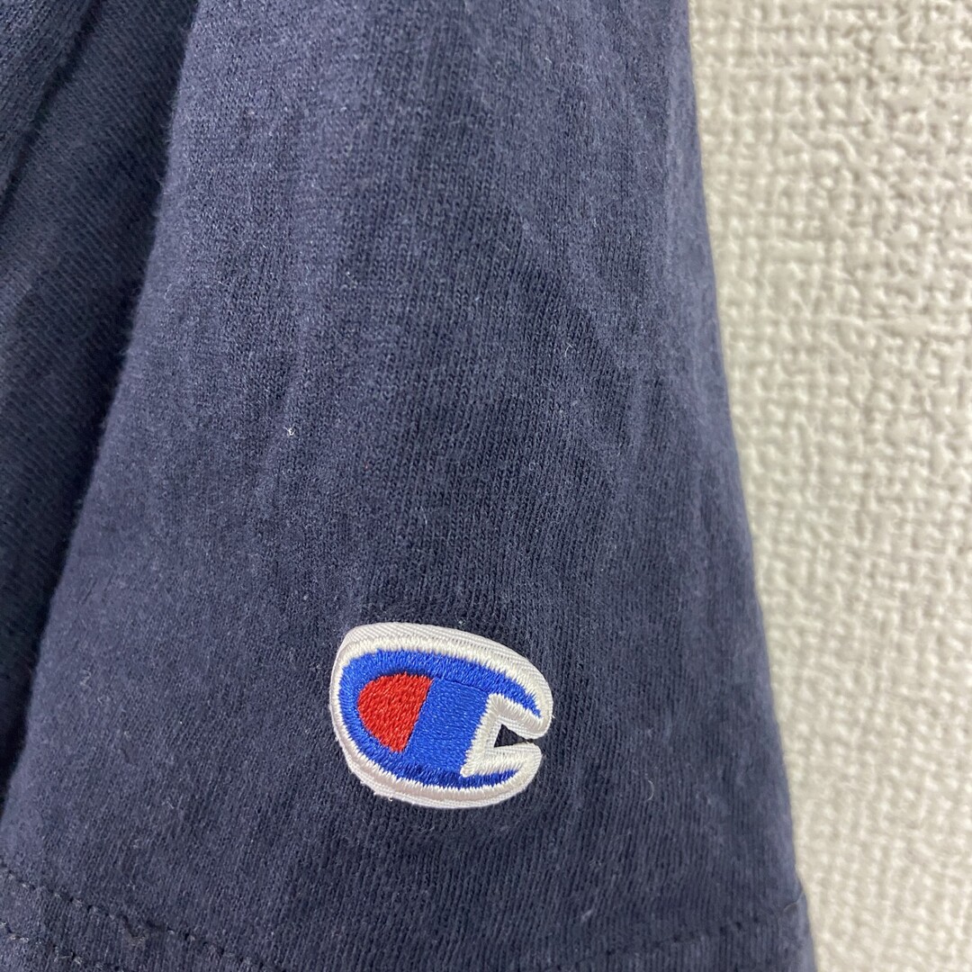 Champion(チャンピオン)の古着 used　Champion　チャンピオン　半袖プリントTシャツ　紺　ネイビー　2XLサイズ メンズのトップス(Tシャツ/カットソー(半袖/袖なし))の商品写真