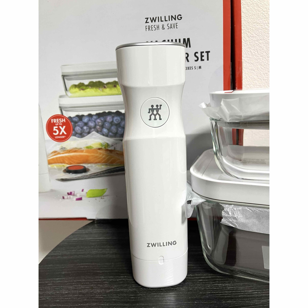 Zwilling J.A. Henckels(ツヴィリングジェイエーヘンケルス)のツヴィリング 真空保存スターターセット ガラスコンテナ S/M 7点セット インテリア/住まい/日用品のキッチン/食器(容器)の商品写真