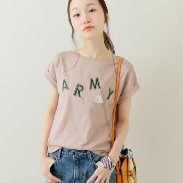 URBAN RESEARCH(アーバンリサーチ)のアーバンリサーチ タッセルTシャツ レディースのトップス(Tシャツ(半袖/袖なし))の商品写真