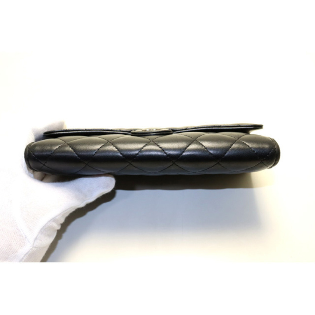 CHANEL(シャネル)のシャネル 23番台 マトラッセ SV金具 折り長財布■10qr161635-2M レディースのファッション小物(財布)の商品写真