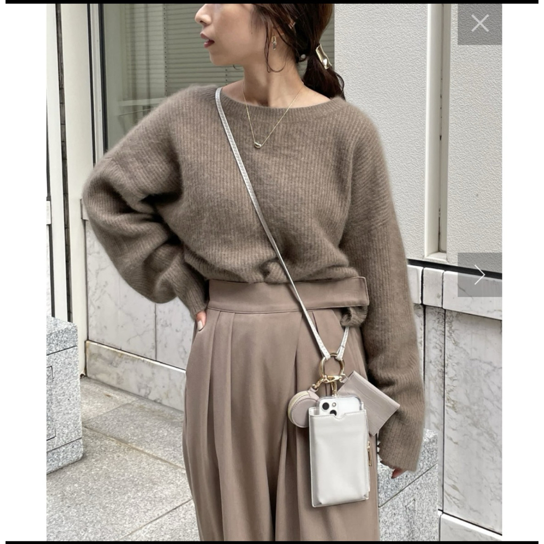 CAPRICIEUX LE'MAGE(カプリシューレマージュ)のラクーンウールショートプルオーバー CAPRICIEUX LEMAGE レディースのトップス(ニット/セーター)の商品写真