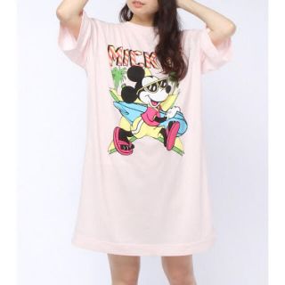 ウィゴー(WEGO)の【新品】WEGO ディズニーコラボ ミッキーマウスTシャツワンピースDisney(ひざ丈ワンピース)