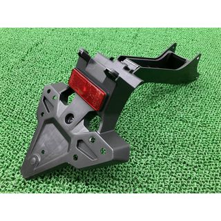 ホンダ(ホンダ)のCBR1000RR リアフェンダー MKF ホンダ 純正 中古 バイク 部品 SC77 ファイアブレードSP リフレクター 割れ欠け無し 希少品 mY(パーツ)