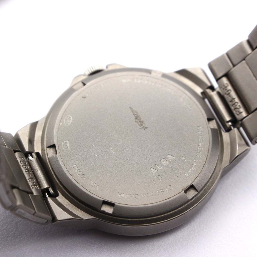 SEIKO(セイコー)のSEIKO ALBA ヴィンテージ 腕時計 チタン メンズ 2000年代 廃盤 メンズの時計(腕時計(アナログ))の商品写真