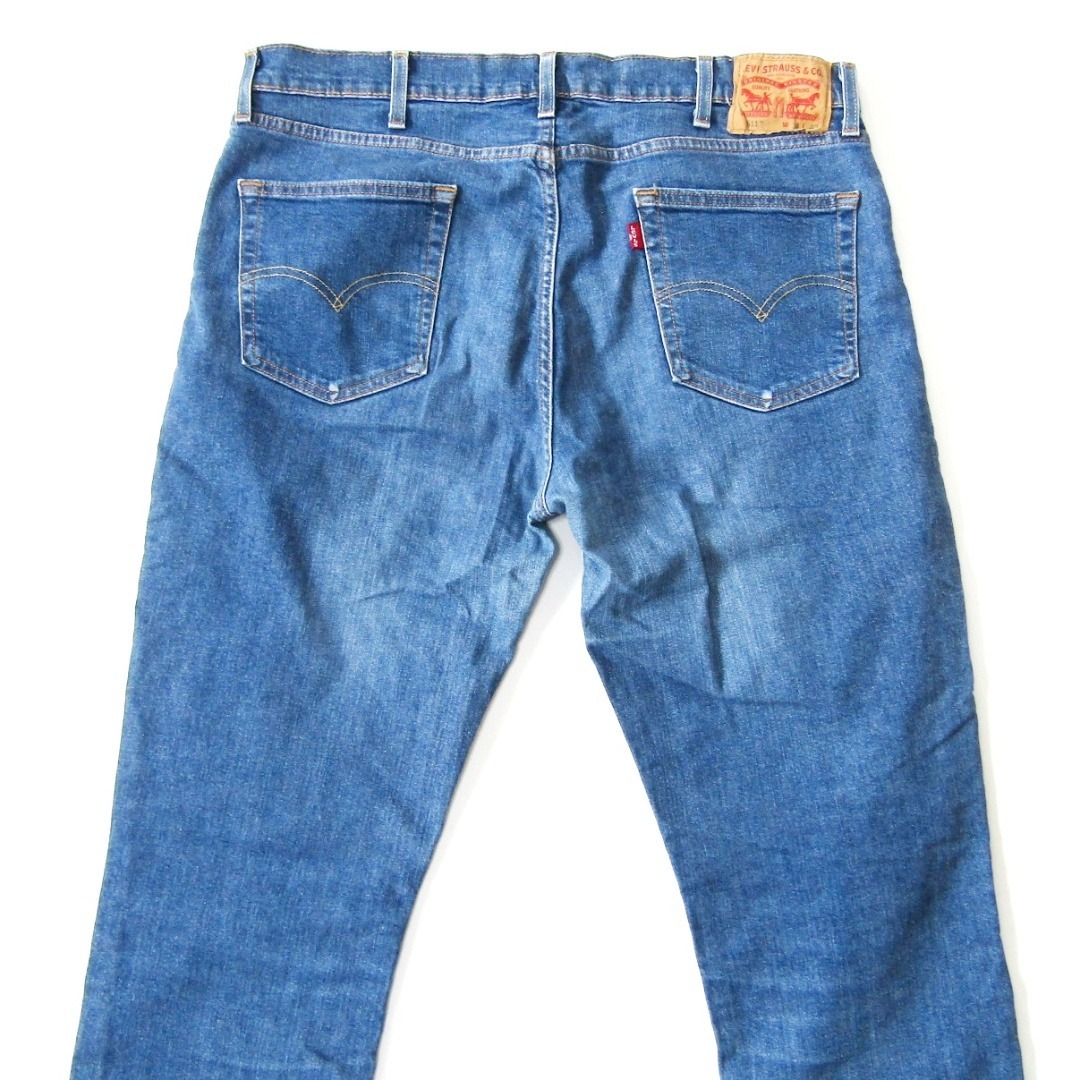 Levi's(リーバイス)のリーバイス▼ストレッチテーパードデニム▼38インチ▼ウエスト約100㎝ メンズのパンツ(デニム/ジーンズ)の商品写真