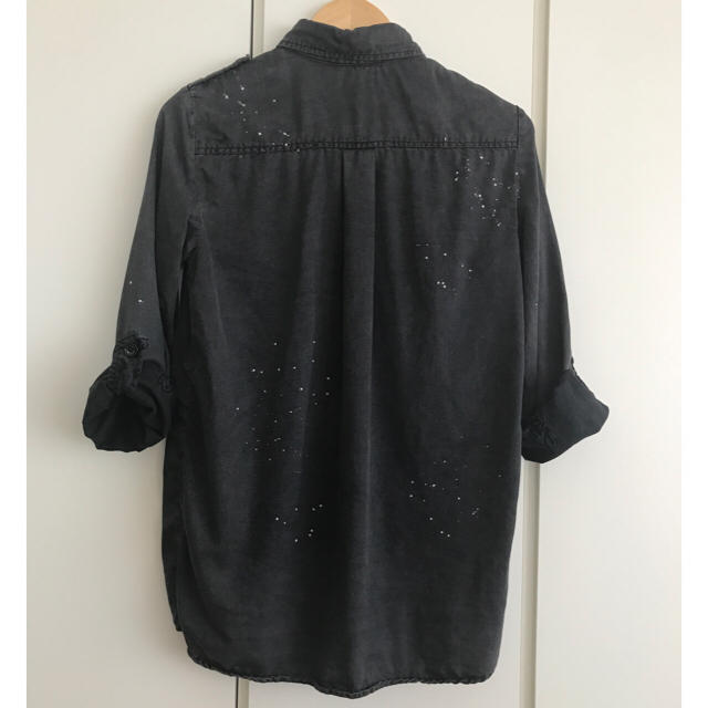 ZARA(ザラ)のミリタリーシャツ レディースのトップス(シャツ/ブラウス(長袖/七分))の商品写真