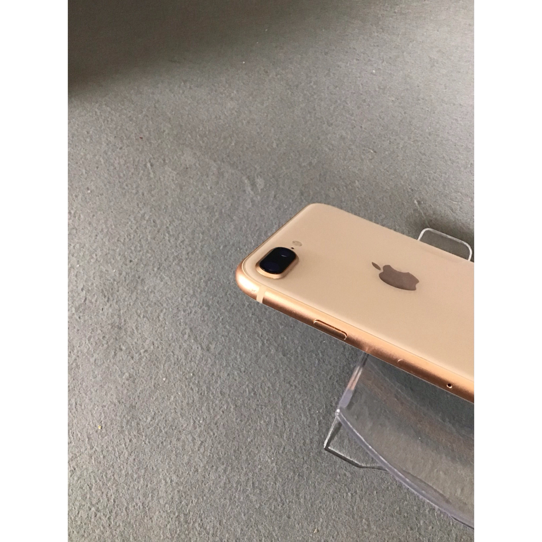iPhone(アイフォーン)の中古美品　国内版　SIMフリー　iPhone8 Plus 256GB  スマホ/家電/カメラのスマートフォン/携帯電話(スマートフォン本体)の商品写真