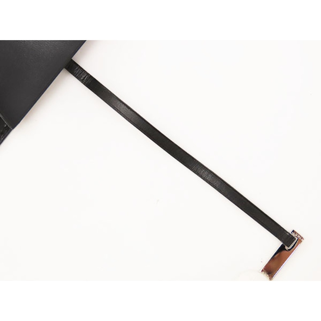 HERMES(エルメス)の超美品 エルメス  紐巻き ペンケース ペンポーチ 1本用 ブラック ボックスカーフ
 インテリア/住まい/日用品の文房具(ペンケース/筆箱)の商品写真