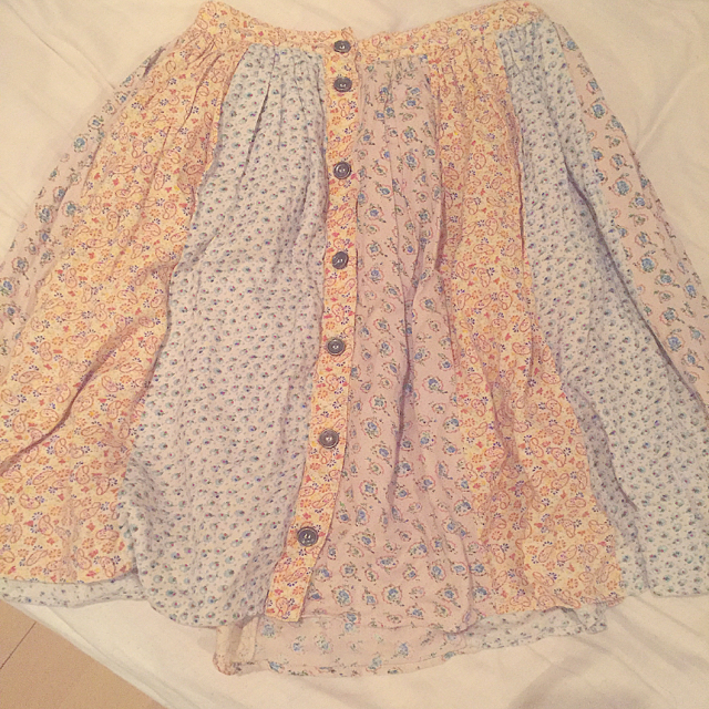 SM2(サマンサモスモス)のehkasopo 花柄スカート 🌿 レディースのスカート(ひざ丈スカート)の商品写真