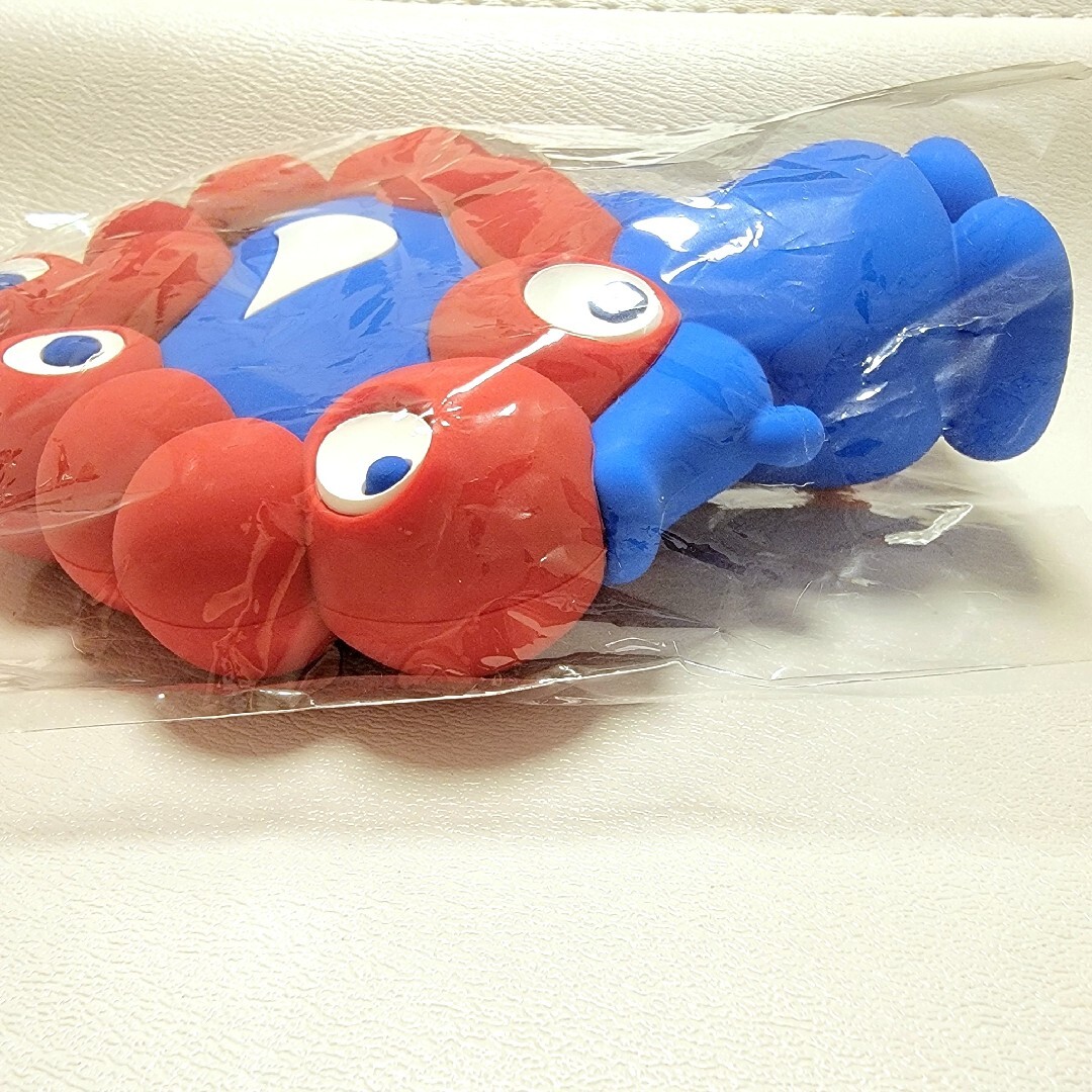 EXPO2025大阪関西万博 ミャクミャク シリコーンポーチキーチェーン レディースのファッション小物(ポーチ)の商品写真