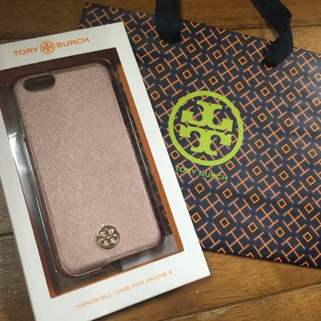 Tory Burch(トリーバーチ)の【新品未使用】トリーバーチ iPhoneケース iPhone6 / 6s スマホ/家電/カメラのスマホアクセサリー(iPhoneケース)の商品写真