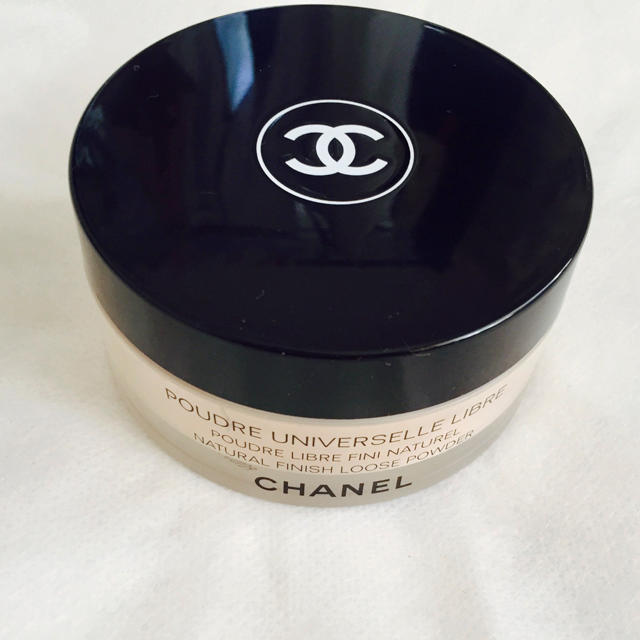 CHANEL(シャネル)のシャネル フェイスパウダー プードゥル ユニヴェルセル リーブル コスメ/美容のベースメイク/化粧品(フェイスパウダー)の商品写真