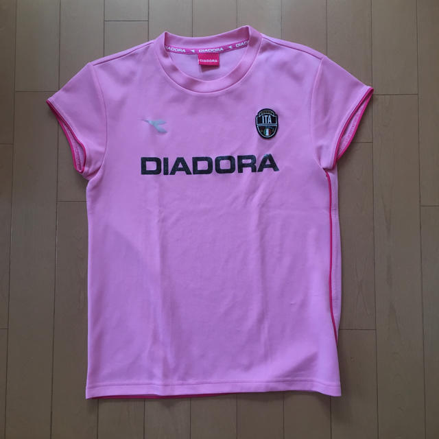 DIADORA(ディアドラ)のテニスTシャツ スポーツ/アウトドアのテニス(ウェア)の商品写真