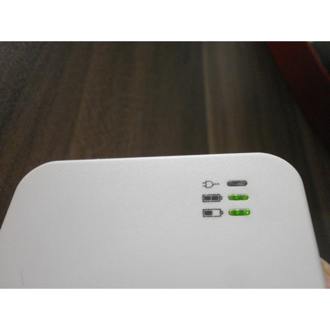 CENTURY(センチュリー)の※CENTURY ECO2000※ 充電器※コンセント用※USB対応※稼働品※ スマホ/家電/カメラのスマホアクセサリー(その他)の商品写真