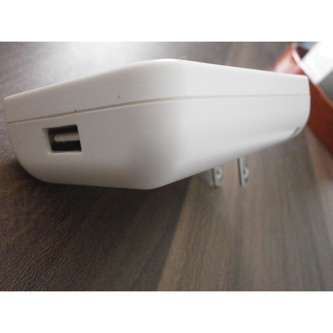 CENTURY(センチュリー)の※CENTURY ECO2000※ 充電器※コンセント用※USB対応※稼働品※ スマホ/家電/カメラのスマホアクセサリー(その他)の商品写真