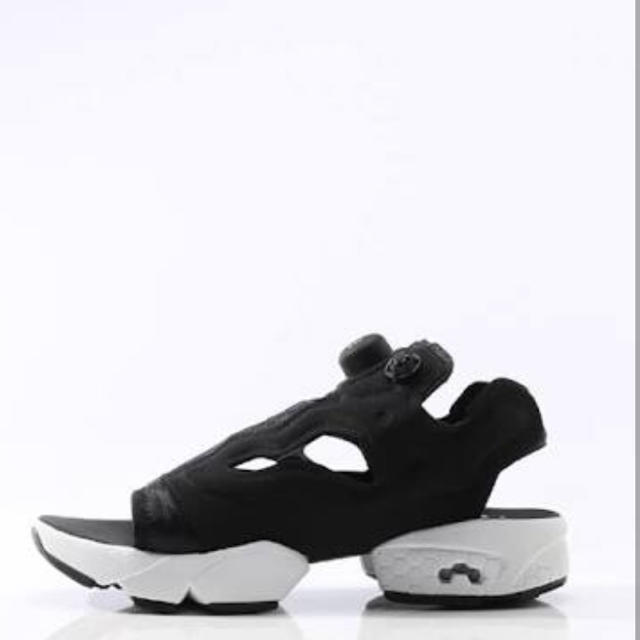 Reebok(リーボック)のreebokインスタポンプフューリーサンダルリーボックスニーカーコンバース レディースの靴/シューズ(サンダル)の商品写真