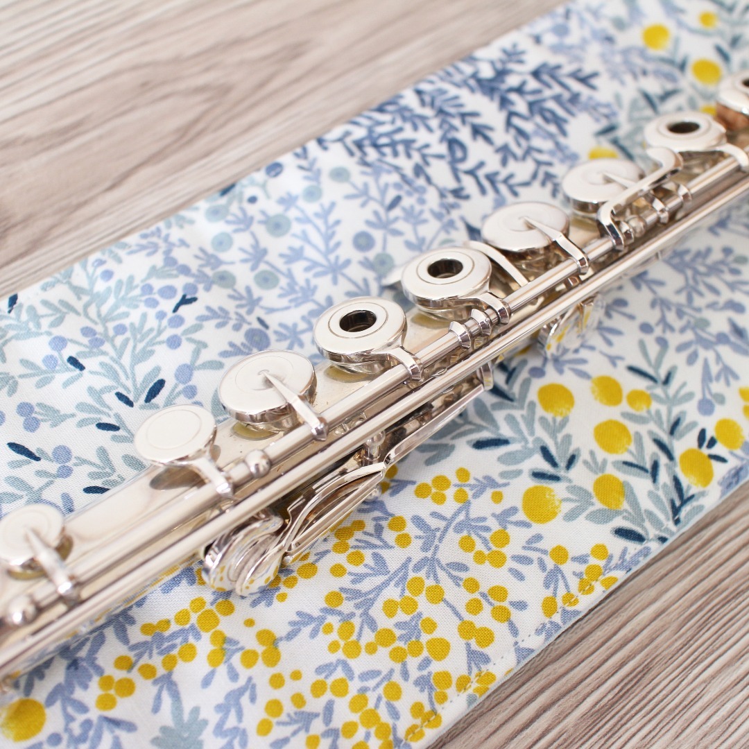 キルト入り・爽やか北欧カラー【ふわふわフルートマット ポケット】Ｈ足部管対応 ハンドメイドのハンドメイド その他(その他)の商品写真