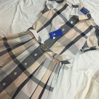 バーバリー(BURBERRY)のタグ付き新品未使用ブルーレーベルクレストブリッジワンピース(ひざ丈ワンピース)