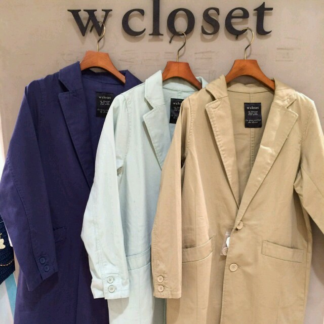 w closet(ダブルクローゼット)のダブルクローゼット ツイルチェスターコート レディースのジャケット/アウター(チェスターコート)の商品写真