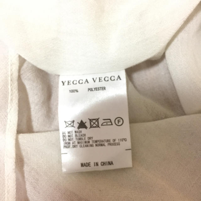 YECCA VECCA(イェッカヴェッカ)の未使用♡YECCA VECCAノースリブラウス レディースのトップス(シャツ/ブラウス(半袖/袖なし))の商品写真