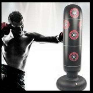 631蹴ってストレス解消 運動不足 サンドバッグ 筋トレ 宅トレ エクササイズ