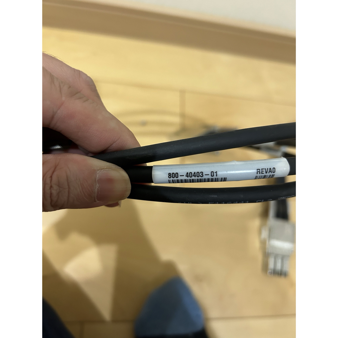 CISCO(シスコシステムズ)の2本Cisco STACK-T1-50CM Catalyst 3850、9300 スマホ/家電/カメラのPC/タブレット(PC周辺機器)の商品写真