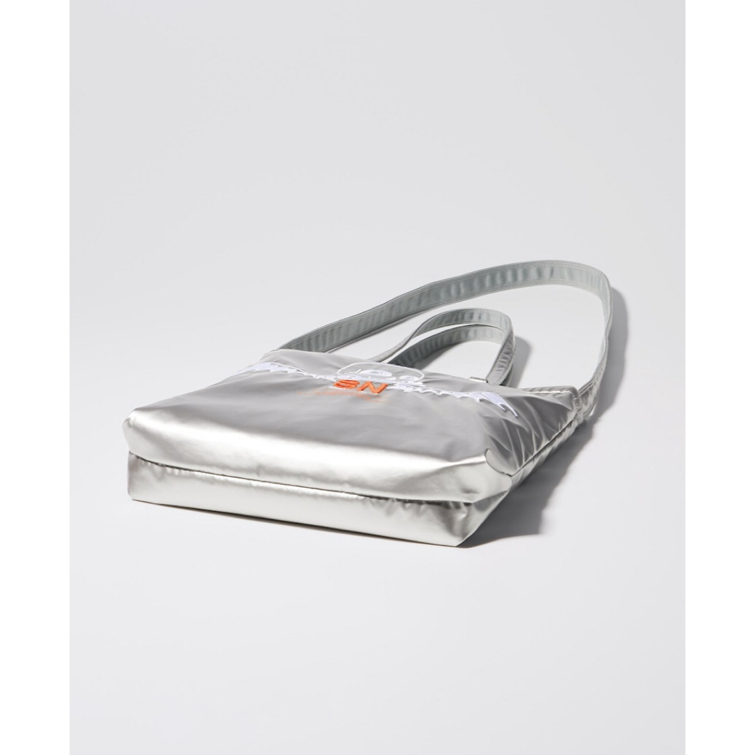 ☆新品タグ付☆ GU・undercoverトートバック［メンズ／レディース］ レディースのバッグ(トートバッグ)の商品写真