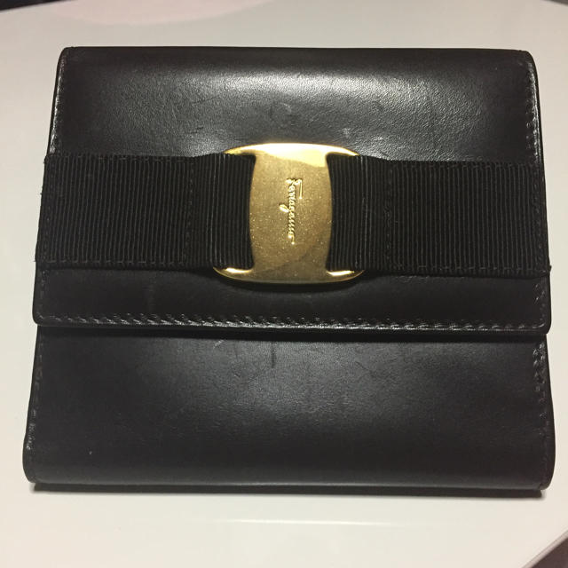 Ferragamo(フェラガモ)のrii30様お願い致します＊フェラガモ 折財布 レディースのファッション小物(財布)の商品写真