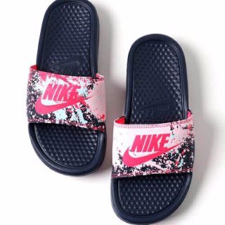 Nike Nike ピンク サンダルの通販 By Suu S Shop ナイキならラクマ