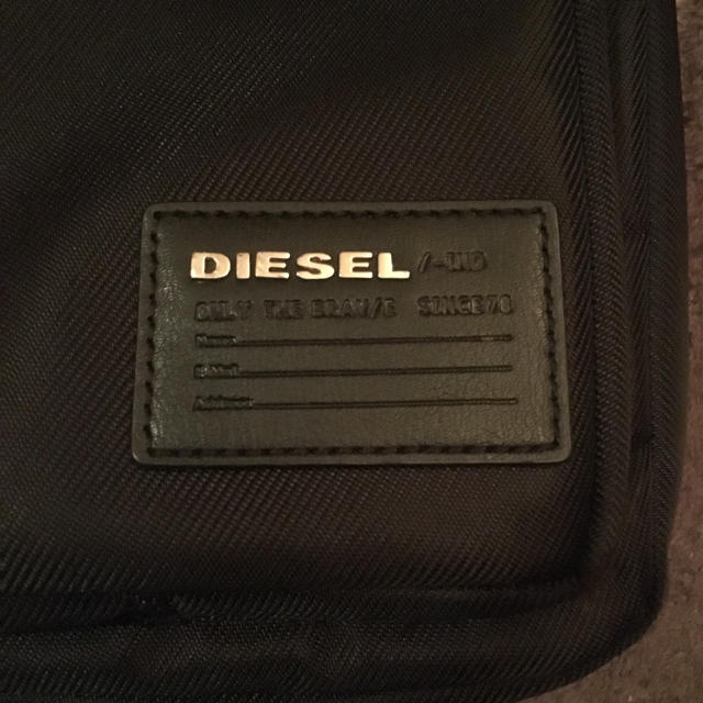 DIESEL(ディーゼル)のディーゼル 斜めがけバック メンズのバッグ(ショルダーバッグ)の商品写真