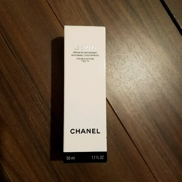 CHANEL(シャネル)のル ブラン セラム TX LE BLANC SERUM 50ml海外限定サイズ コスメ/美容のスキンケア/基礎化粧品(美容液)の商品写真