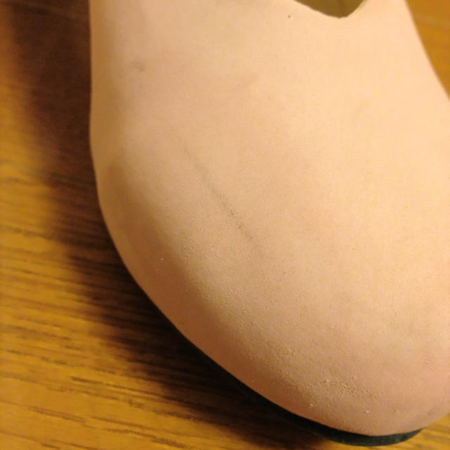 ベビーピンク Vカットパンプス レディースの靴/シューズ(ハイヒール/パンプス)の商品写真
