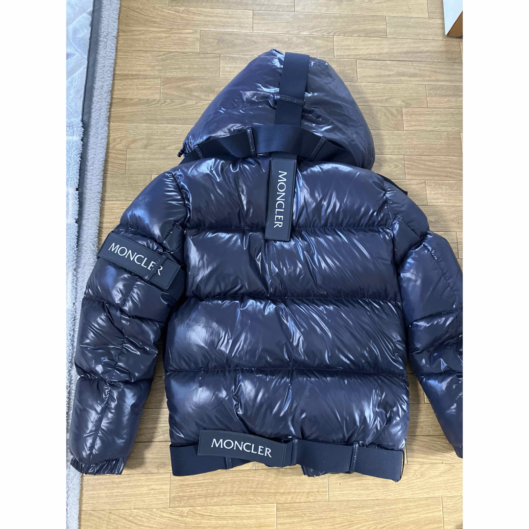 MONCLER(モンクレール)のMONCLER メクレイググリーンラバーテープ　加工ダウンジャケット メンズのジャケット/アウター(ダウンジャケット)の商品写真