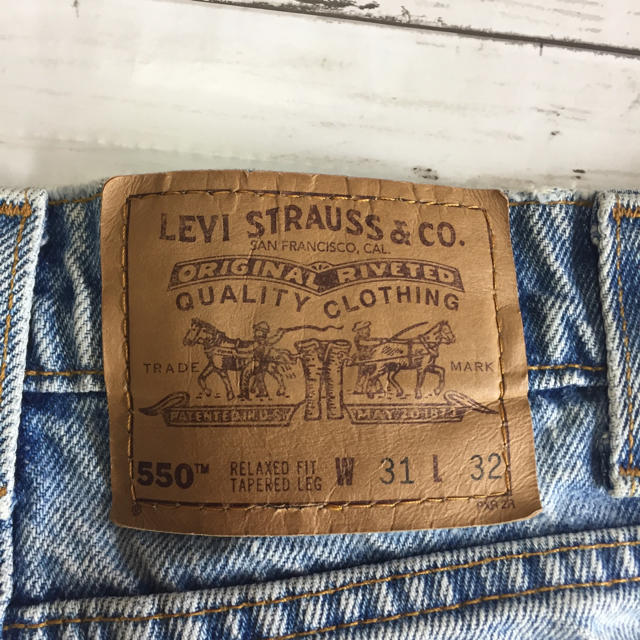 Levi's(リーバイス)の☆リーバイス ショートパンツ ヴィンテージ感 W31 L32 M 550 レディースのパンツ(ショートパンツ)の商品写真