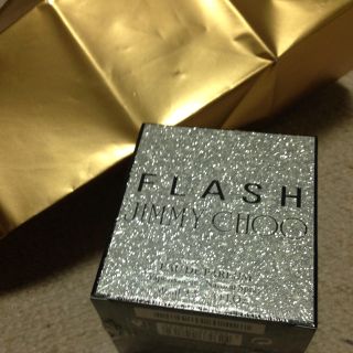 ジミーチュウ(JIMMY CHOO)のJIMMY CHOO FLASH40ml(香水(女性用))