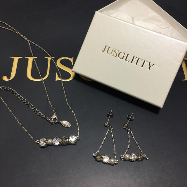 JUSGLITTY(ジャスグリッティー)の新品未使用★ジャスグリッティー★ レディースのアクセサリー(ネックレス)の商品写真