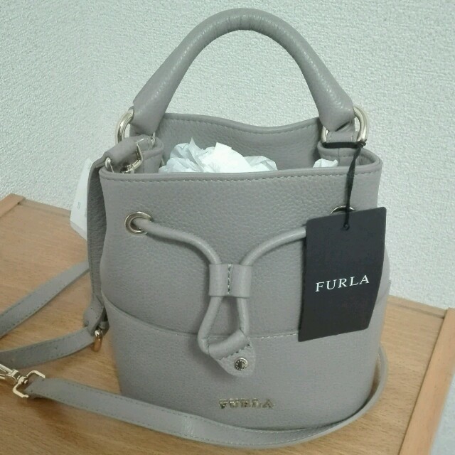 FURLA　バケツ型バッグ