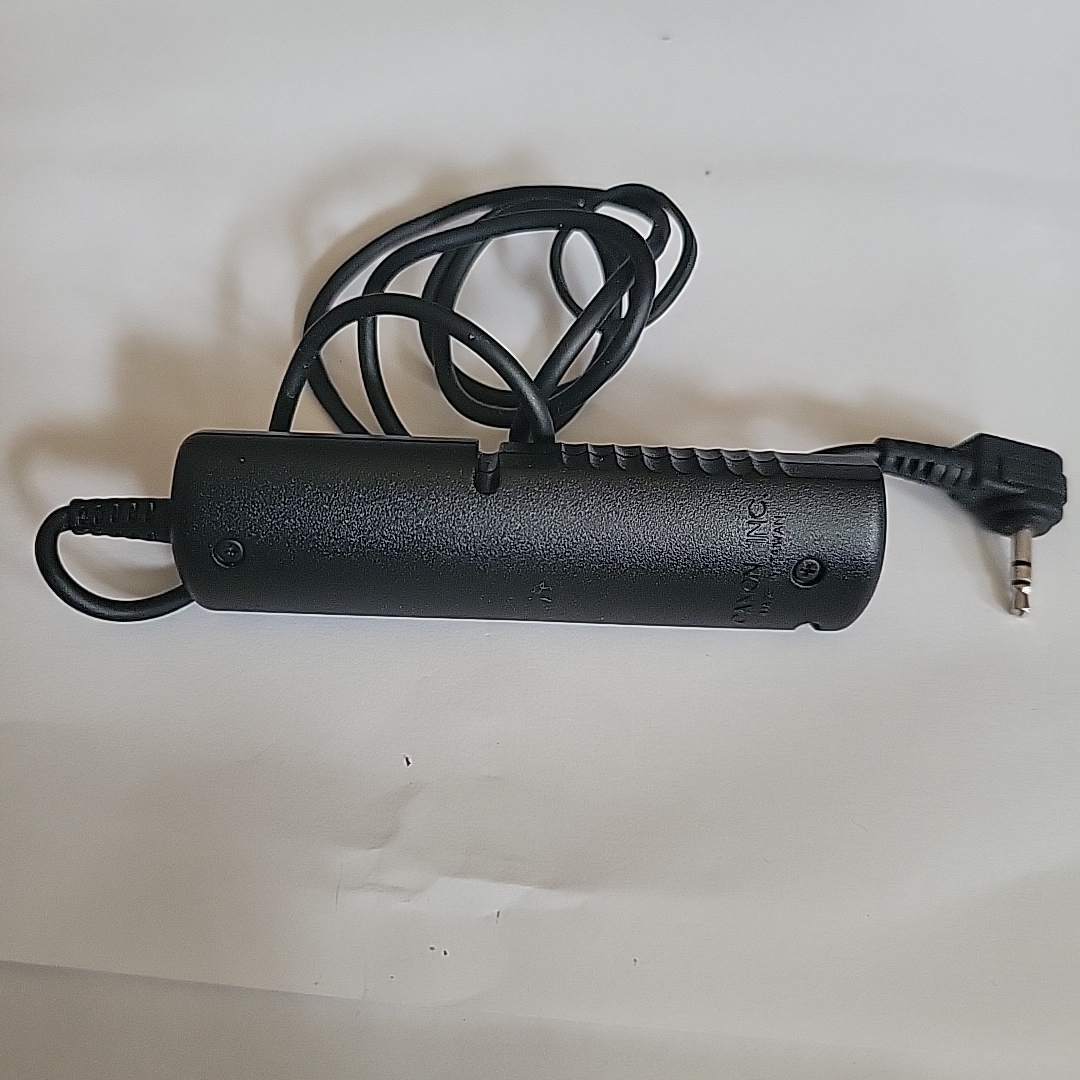 Canon(キヤノン)のCANON レリーズケーブルRS-60E3 スマホ/家電/カメラのスマホ/家電/カメラ その他(その他)の商品写真