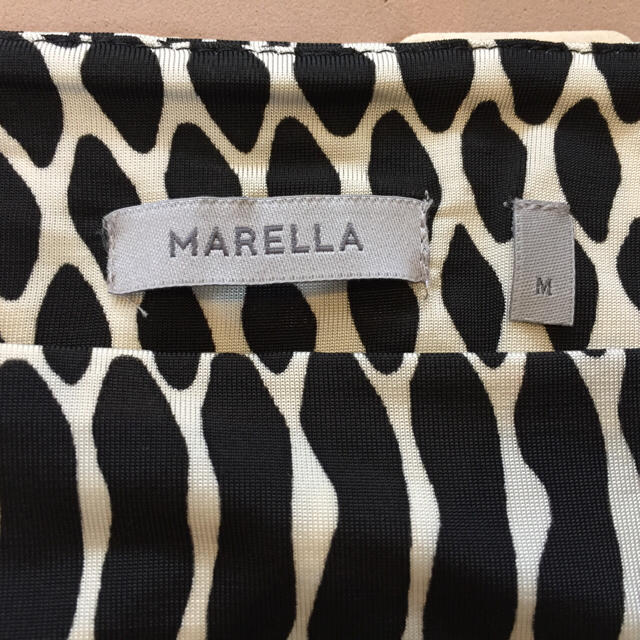 Max Mara(マックスマーラ)のＭＡＲＥＬＬＡ　未使用品 ワンピース裏地付き レディースのワンピース(ロングワンピース/マキシワンピース)の商品写真