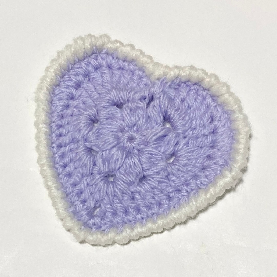 編み物 かぎ針 ハート型 コースター 3枚セット ハンドメイドの生活雑貨(キッチン小物)の商品写真