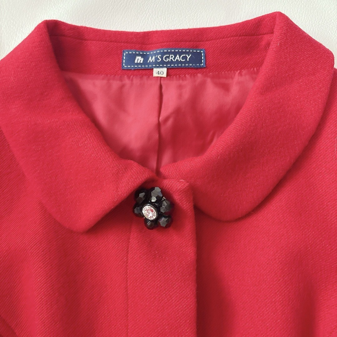 M'S GRACY(エムズグレイシー)のエムズグレイシー リボンコート　赤　レッド　リボン　コート　サイズ40（Ｌ相当） レディースのジャケット/アウター(ロングコート)の商品写真