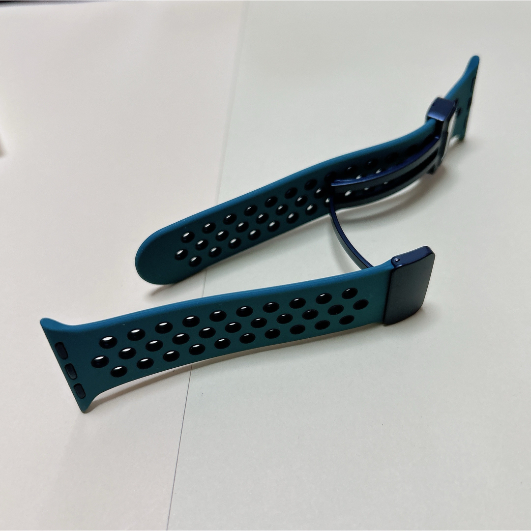 Apple Watch バンド 41/40/38mm スポーツ オリーブブラック スマホ/家電/カメラのスマホアクセサリー(その他)の商品写真