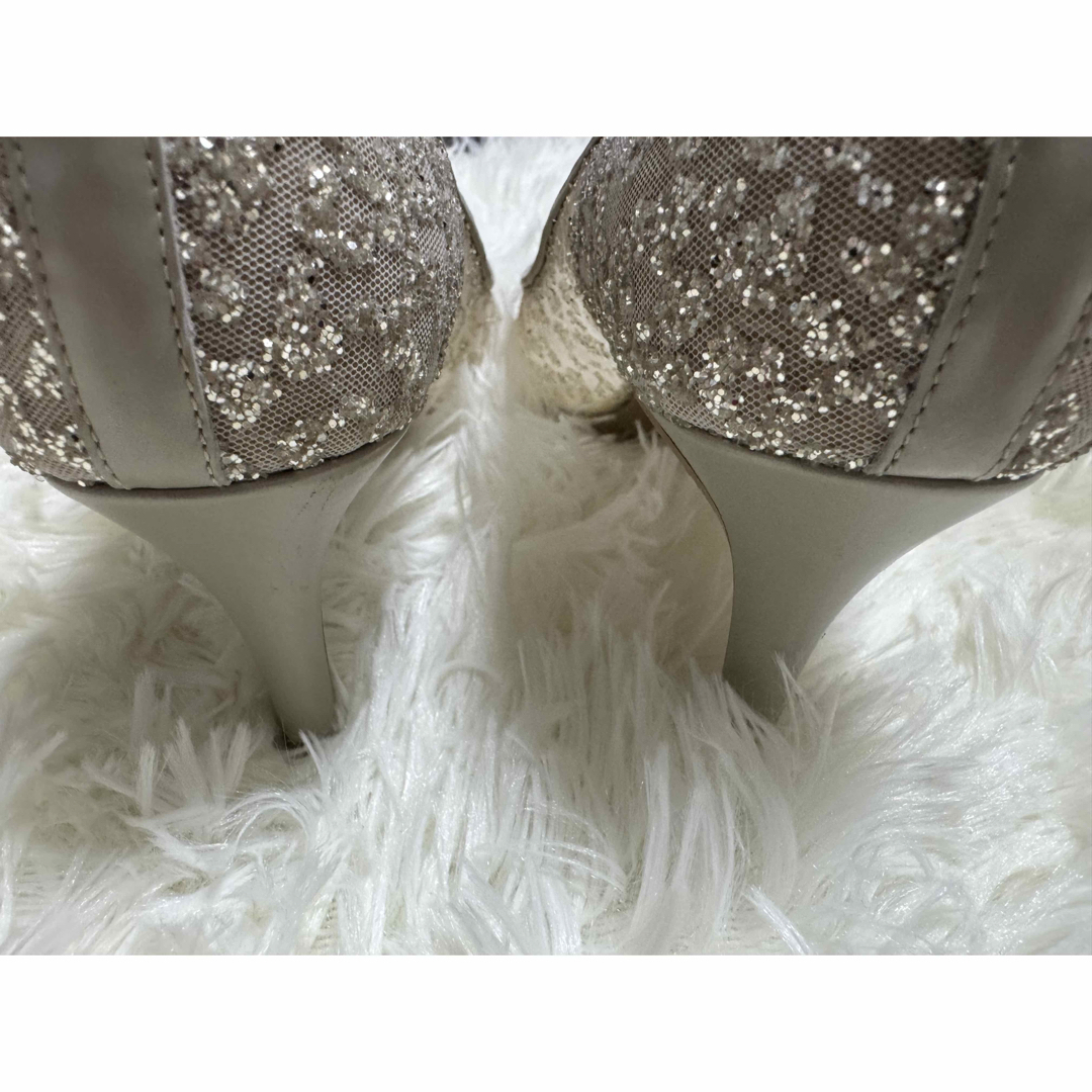 DIANA(ダイアナ)のダイアナ　DIANA プラチナグリッターチュールパンプスヒール レディースの靴/シューズ(ハイヒール/パンプス)の商品写真