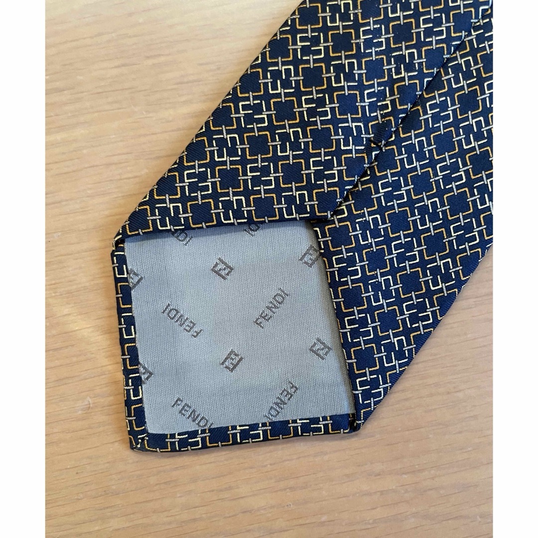 FENDI(フェンディ)の【美品】フェンディFENDI ネクタイ メンズのファッション小物(ネクタイ)の商品写真
